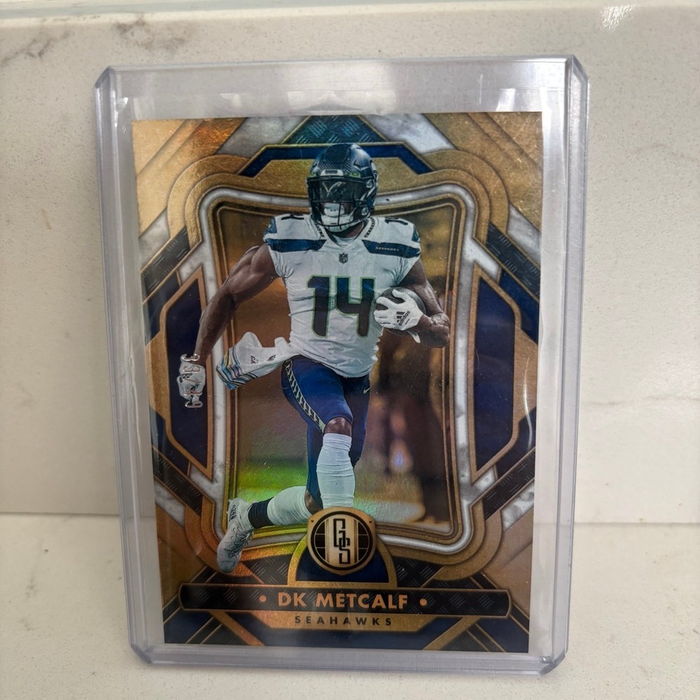 2023 Panini Gold Standard DK Metcalf #89 White Gold /49 Seattle Seahawks
